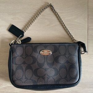Coach logo wristlet, like new condition